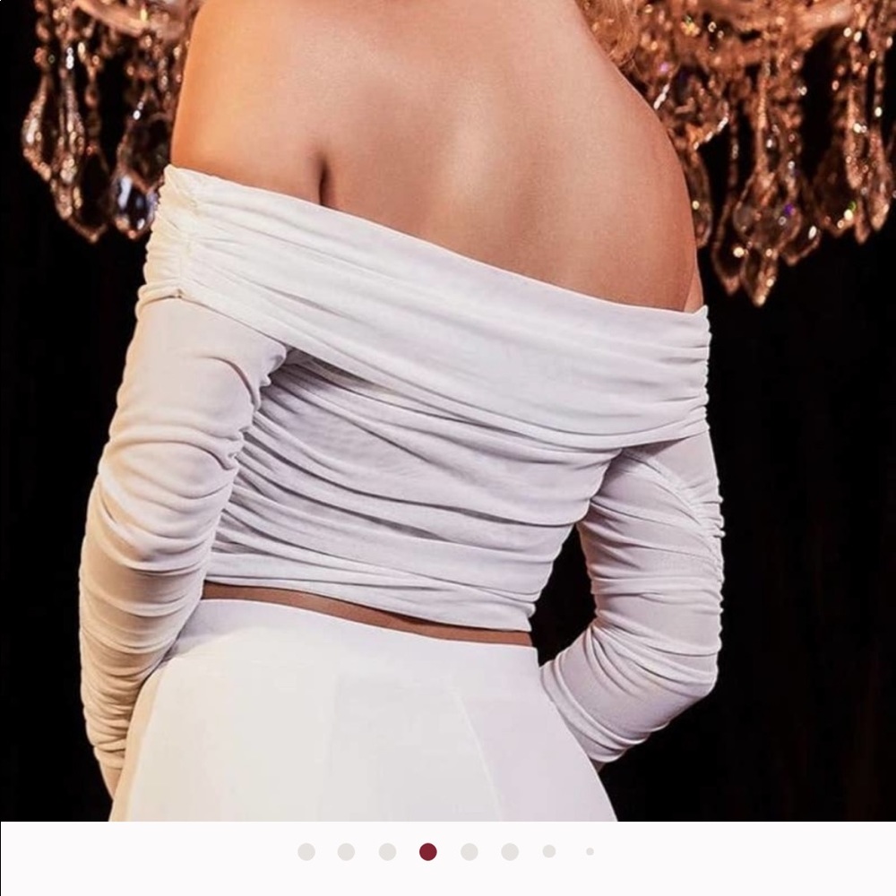 NWT - MESHKI Gina Mesh Ruched Off The Shoulder Long Sleeve Crop Top - Size Small